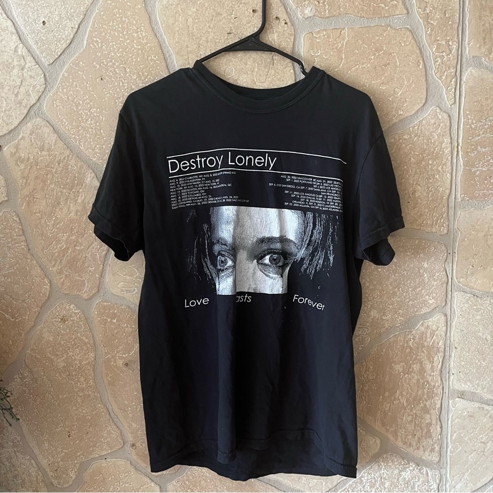 Destroy Lonely Love Lasts Forever Tee Size Medium